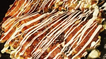 Góc ẩm thực : 10 địa chỉ thưởng thức món bánh xèo Okonomiyaki ngon đúng điệu tại Tokyo !