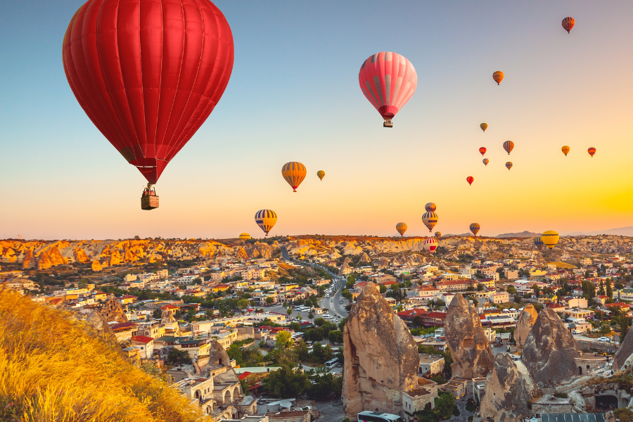 Ngày 03: CAPADOCIA (ăn Sáng, Trưa,Tối)